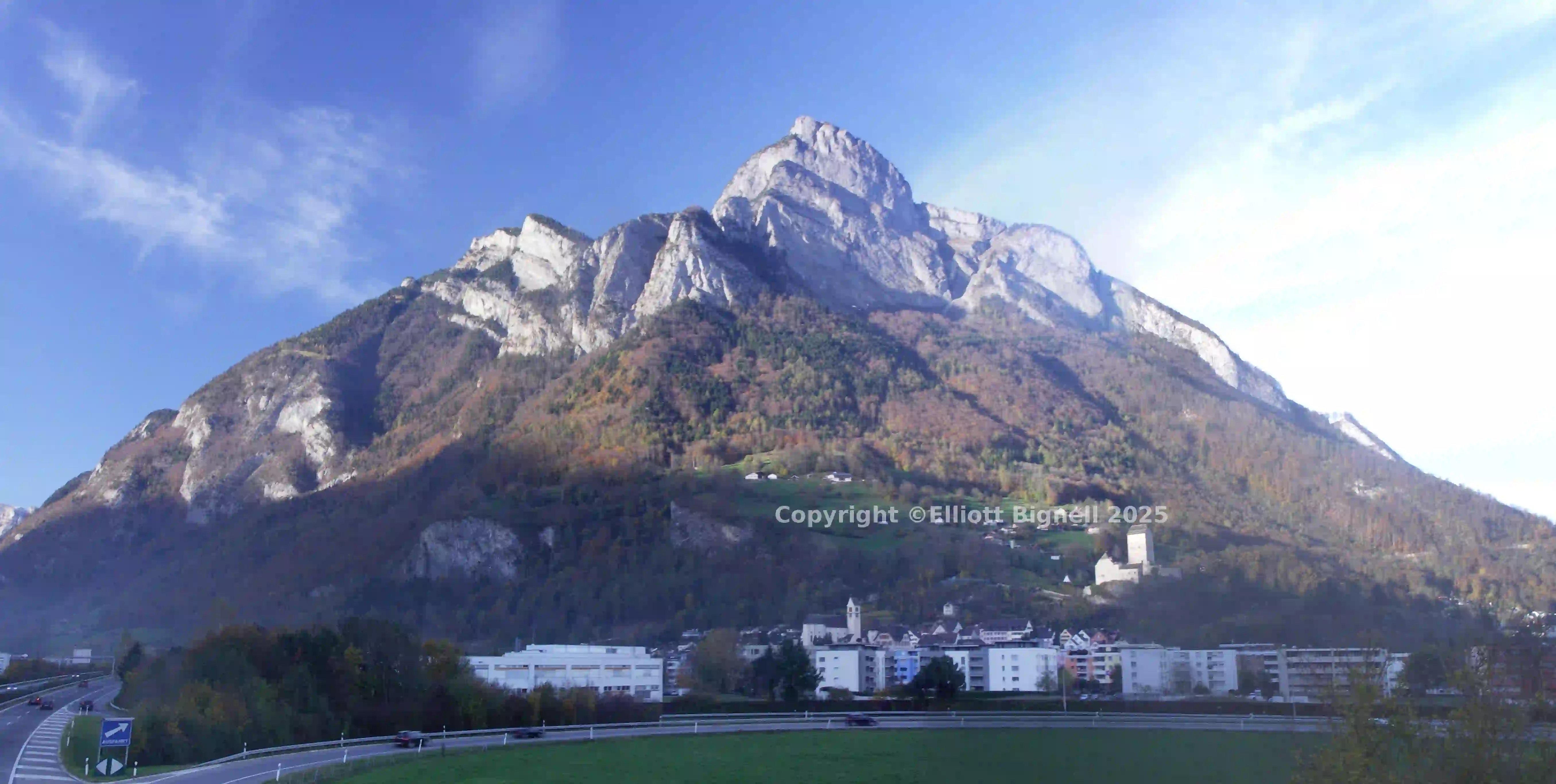 Gonzen from Bridge.jpg